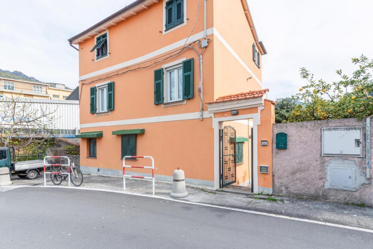 Charm Of Levanto Mini Apartment Екстер'єр фото